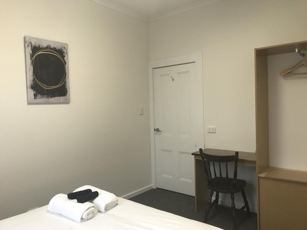 Okeefes Hotel Backpackers Launceston Eksteriør billede
