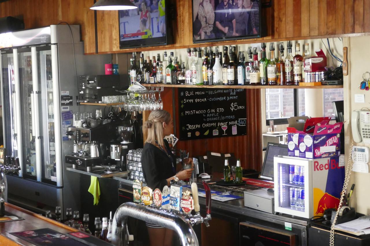 Okeefes Hotel Backpackers Launceston Eksteriør billede